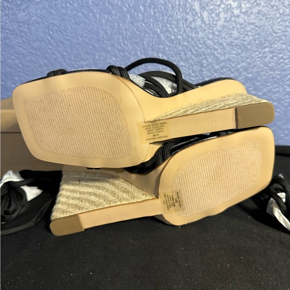 Steve Madden Idolized Wedge - Picture 6 of 8